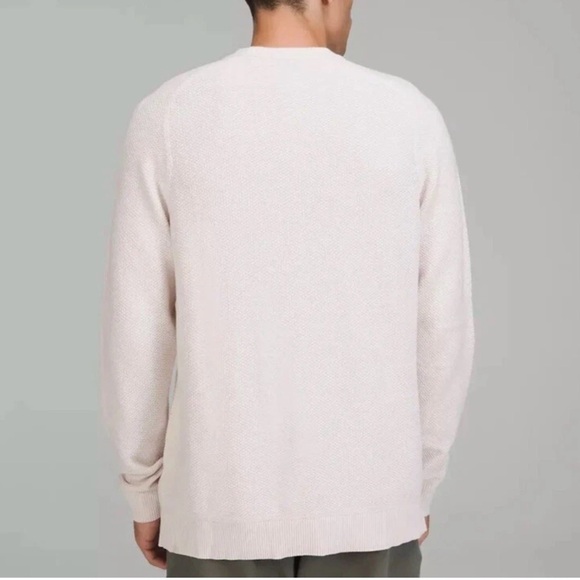 lululemon athletica Men's Ivory Textured Knit Crewneck Sweater Size M - Picture 3 of 9